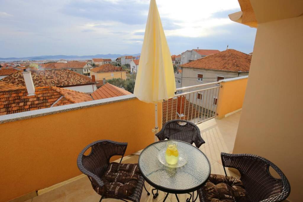 Apartman Lara Zadar Exterior foto